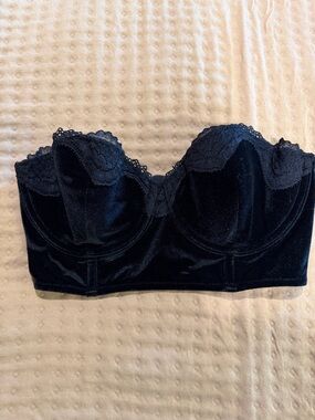 Victoria's Secret Black Velvet Lace Bustier Bralette